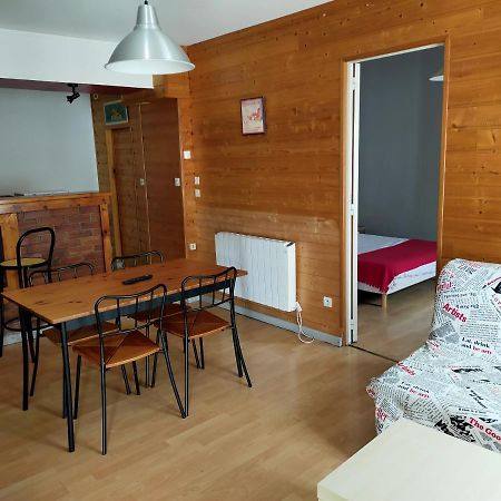 Agréable appartement de 48 m² en RDC La Bourboule Extérieur photo