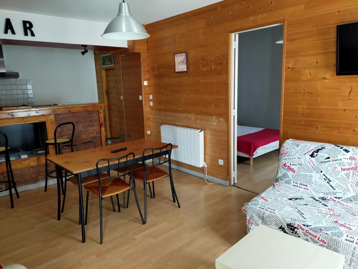 Agréable appartement de 48 m² en RDC La Bourboule Extérieur photo